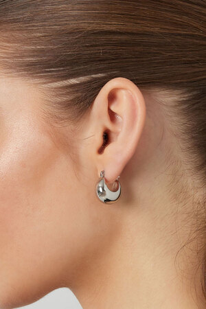 Chunky crescent moon mini earrings - silver h5 Picture6